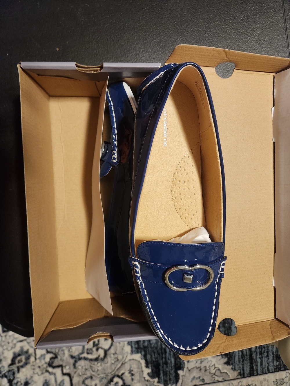Liz Claiborne Blue Patent Leather Flats